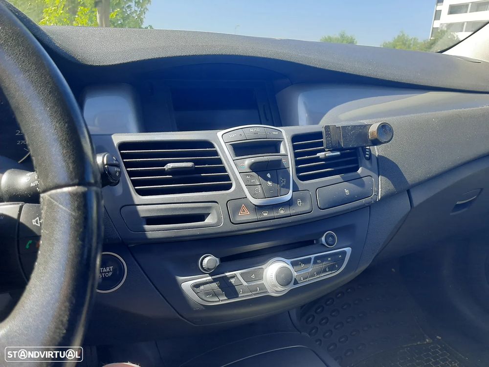 Renault Laguna - 3