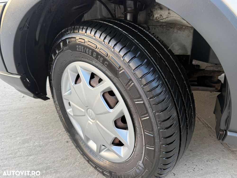 Ford Transit - 15