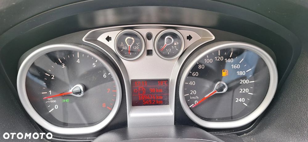 Ford Focus 1.6 16V Trend - 9