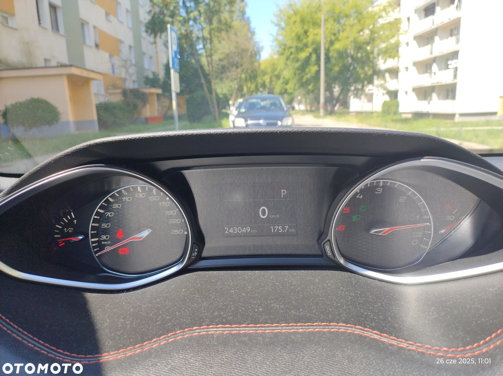Peugeot 308 - 8