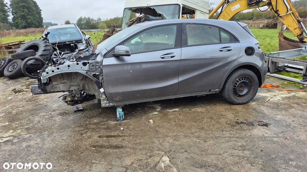 Mercedes-Benz Klasa A 180 - 2