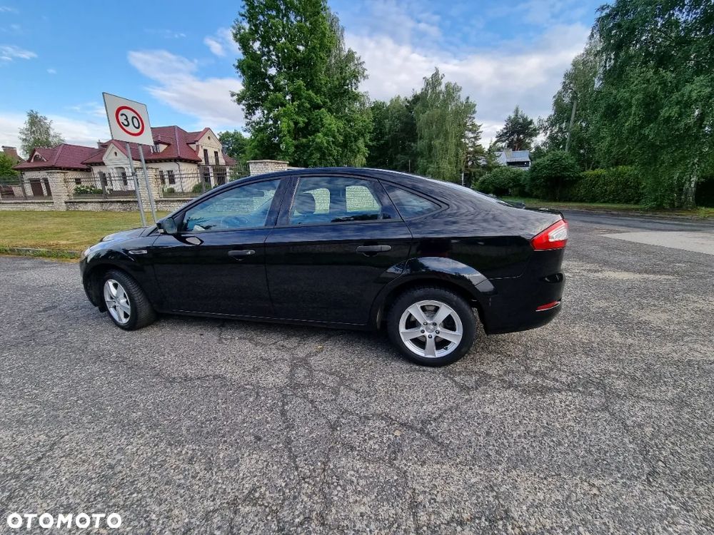 Ford Mondeo 1.6 TDCi Ambiente - 16