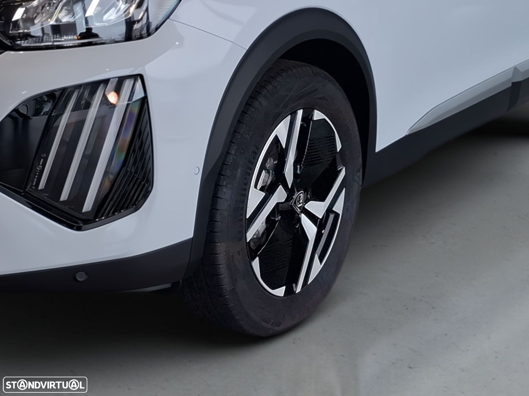 Peugeot e-2008 54 kWh Allure - 4