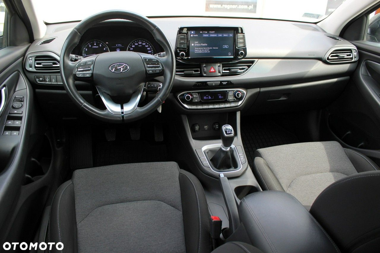Hyundai i30 1.5 DPI Comfort - 10