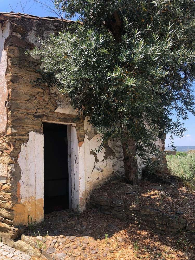 Casa Rural para Reconstrução Total – Chão da Velha, São Matias, Nisa - Grande imagem: 3/9