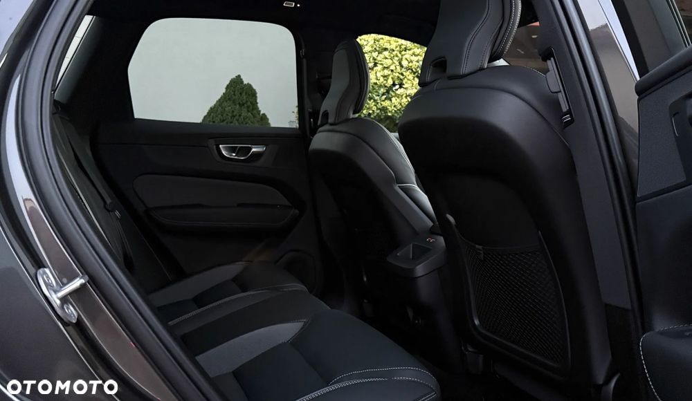 Volvo XC 60 B4 D Geartronic RDesign - 11