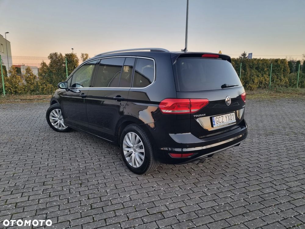 Volkswagen Touran 2.0 TDI SCR Highline - 17