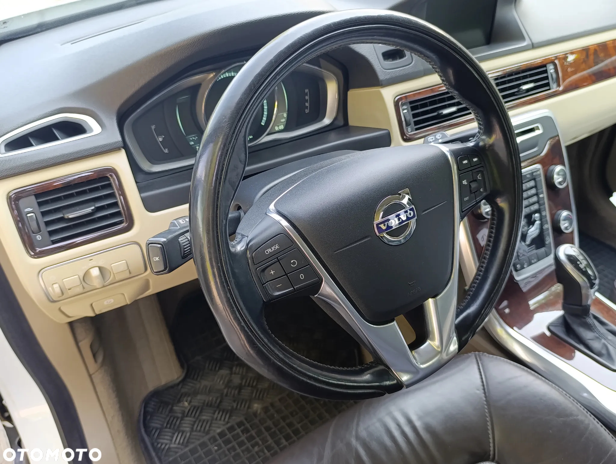 Volvo XC 70 T6 AWD Dynamic Momentum - 9