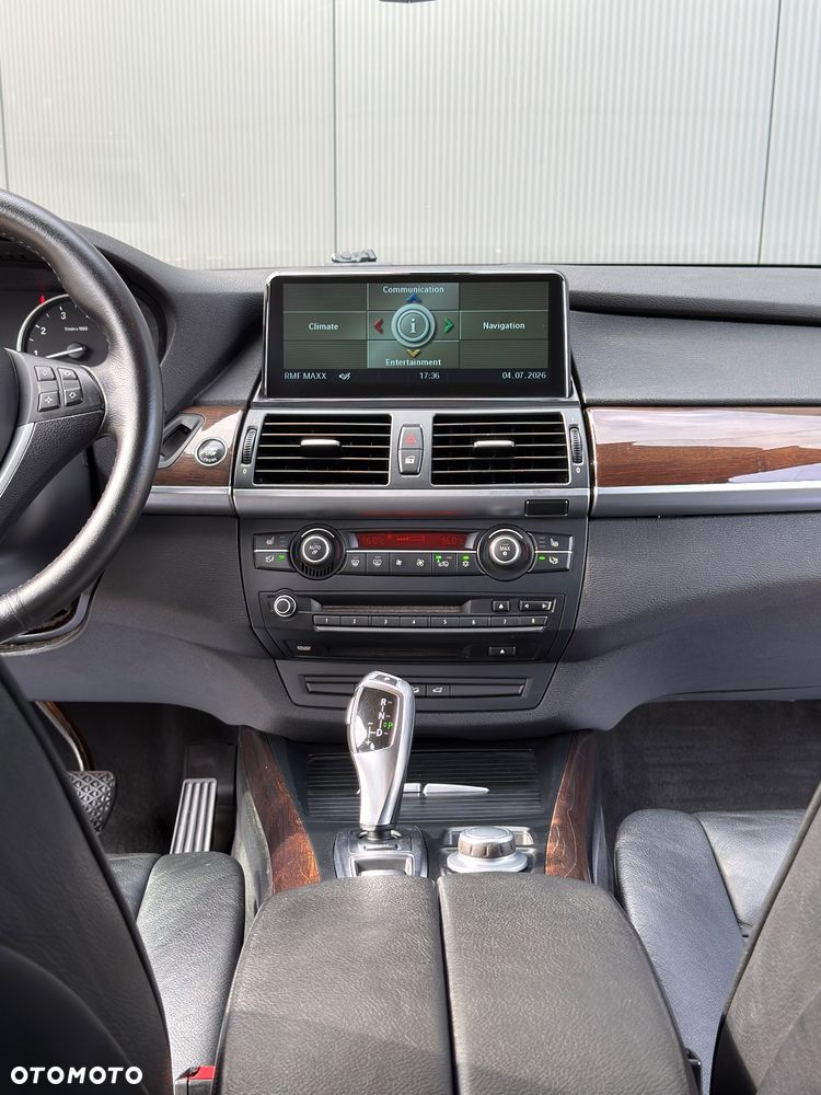 BMW X5 xDrive48i - 19