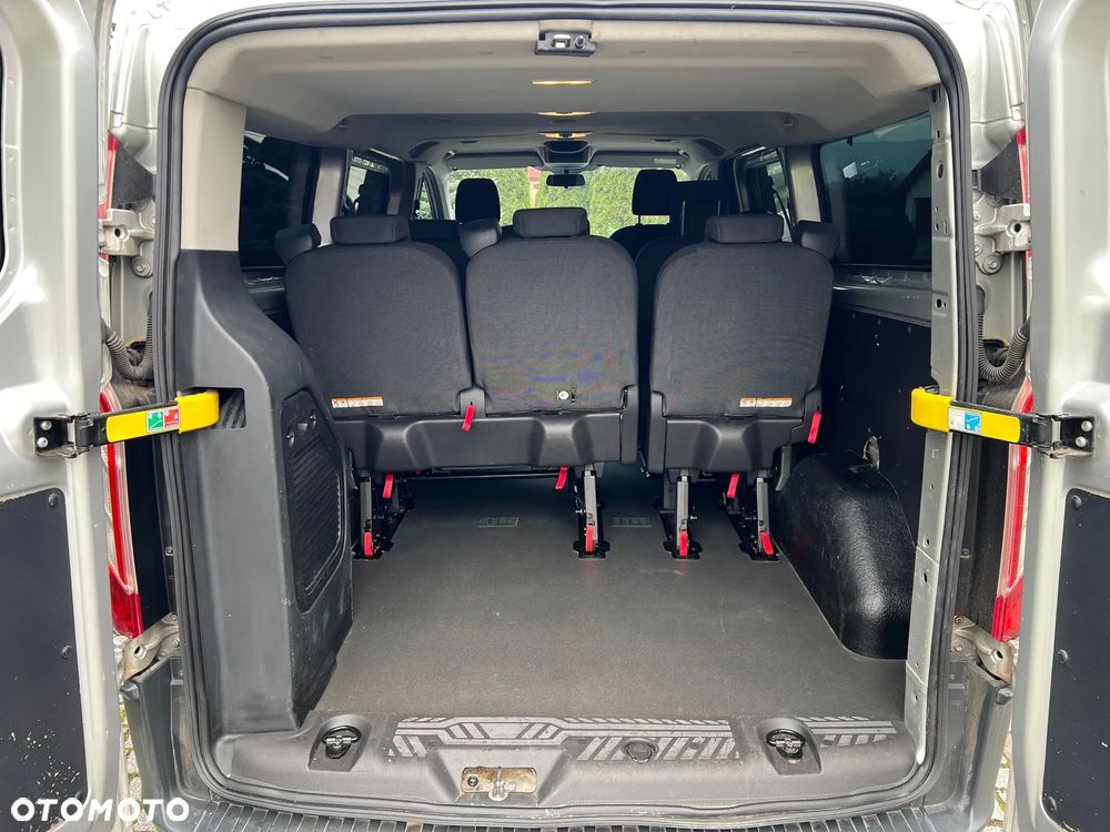 Ford Transit Custom 290 L2H1 Limited - 32