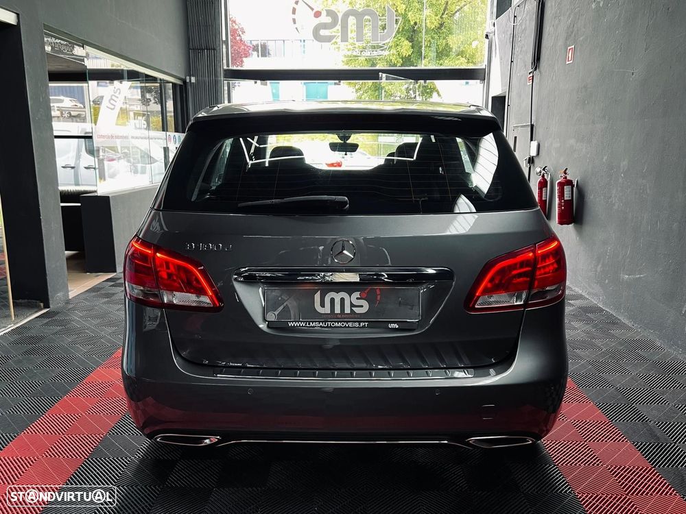 Mercedes-Benz B 180 d Style - 9
