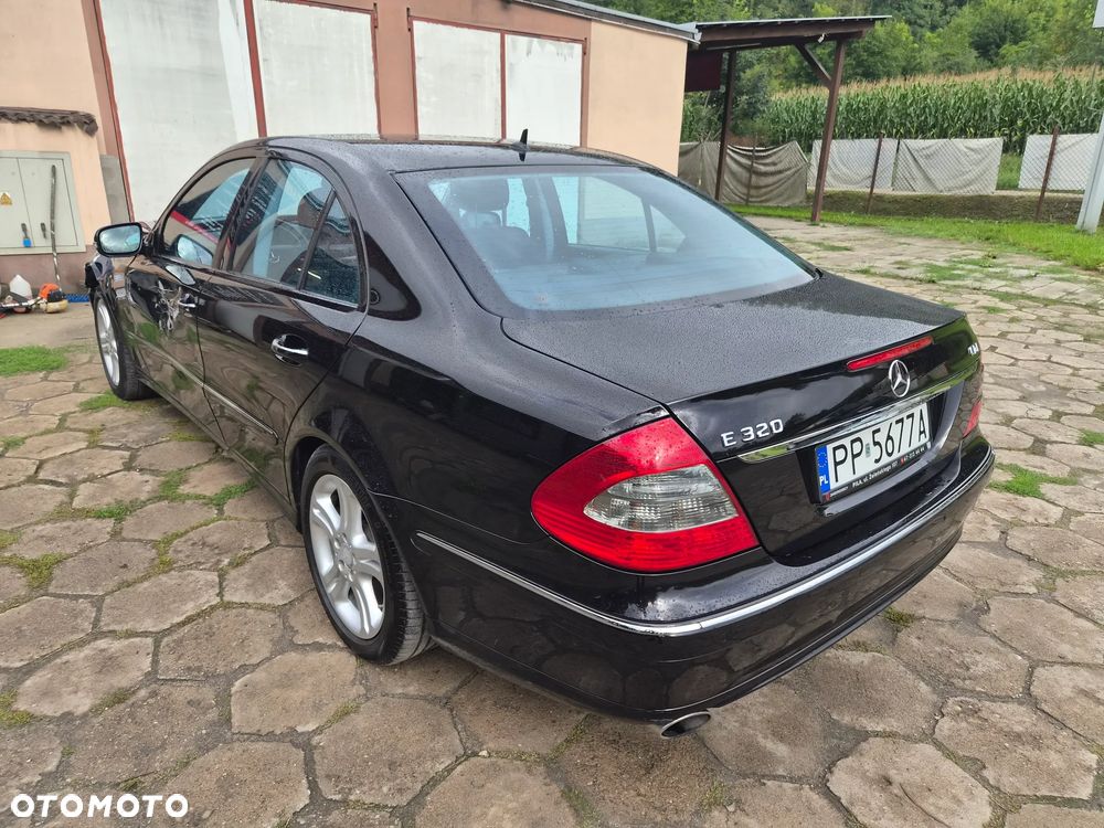 Mercedes-Benz Klasa E 320 CDI Avantgarde - 5