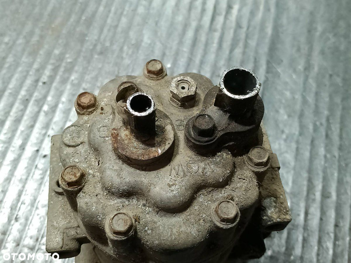 POMPA, SPRĘŻARKA KLIMATYZACJI VOLVO V50 3M5H-19D629-HD 2.0 HDI - 5
