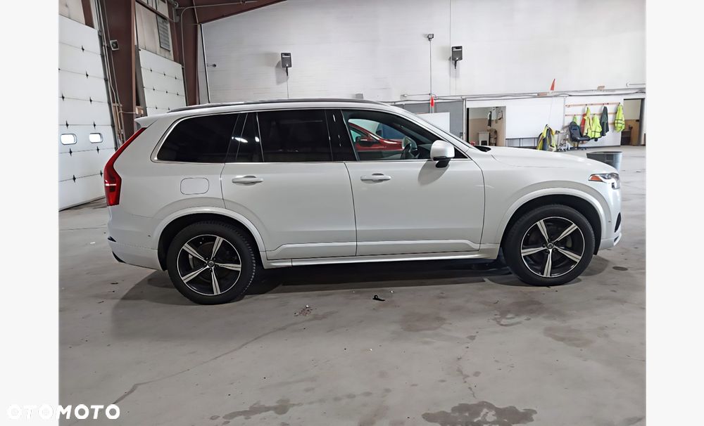Volvo XC 90 - 4