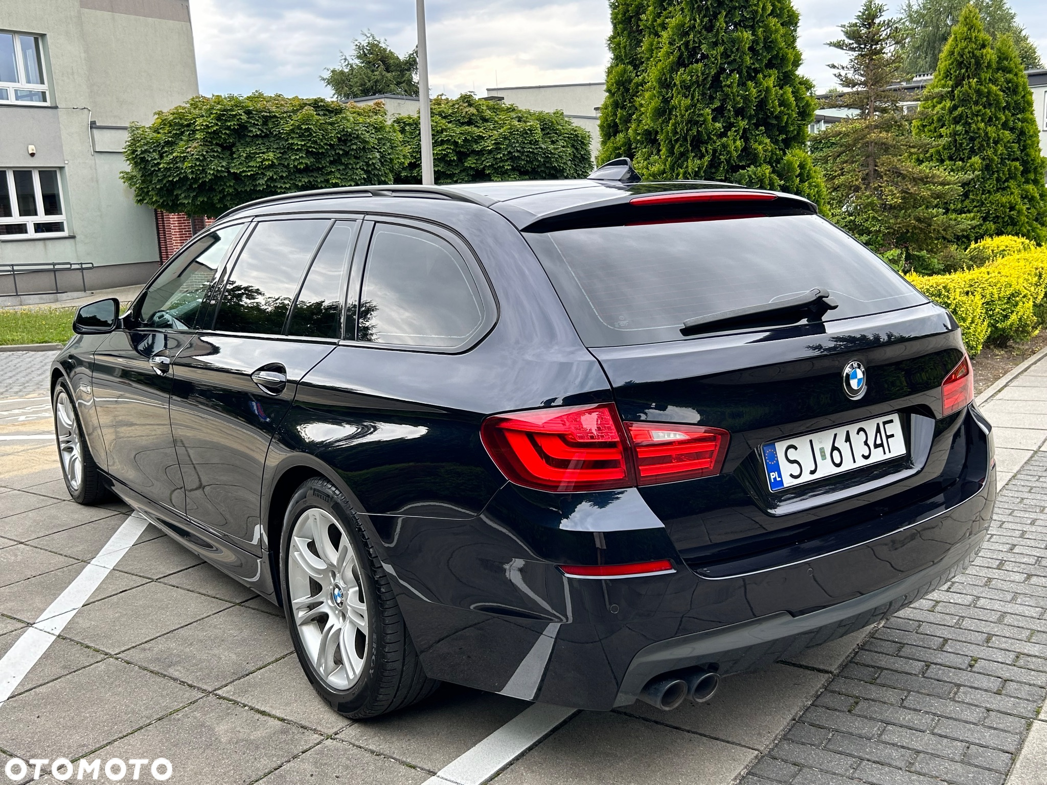 BMW Seria 5 525d Touring - 4
