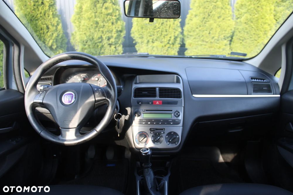 Fiat Linea 1.4 Active - 12