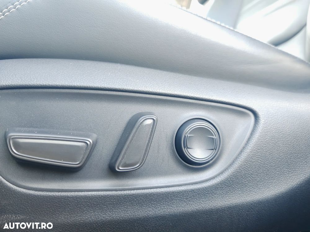 Toyota RAV4 2.5 4x4 Style Selection - 17