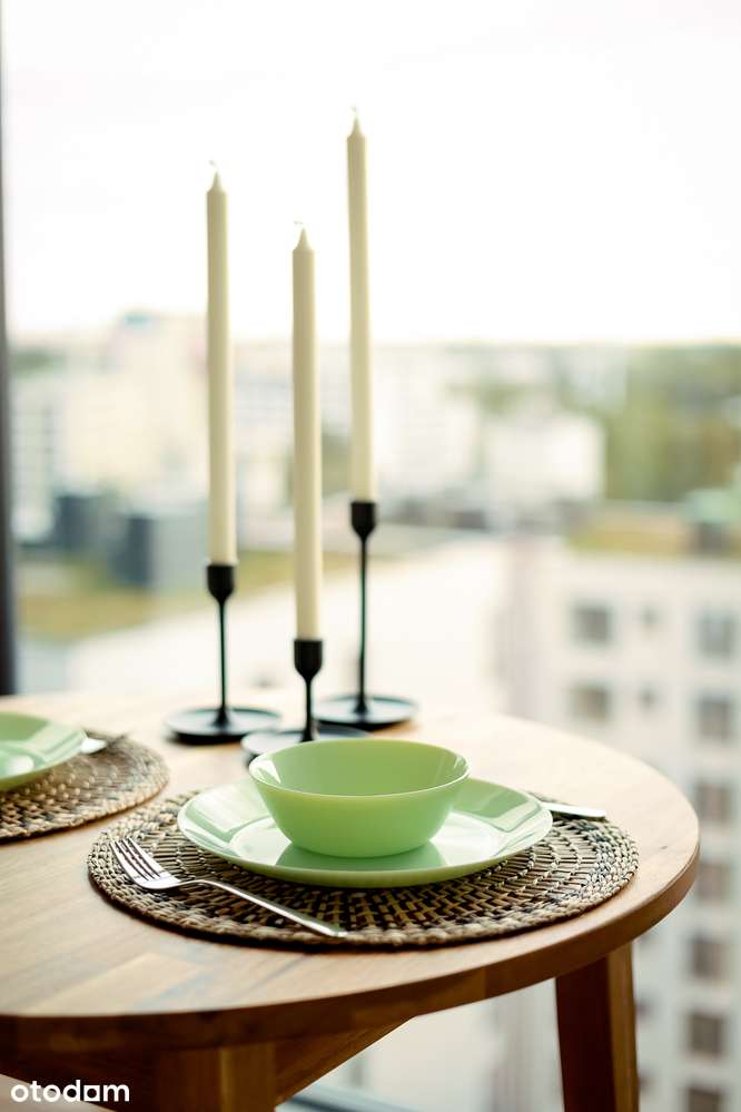Bezpośrednio. Prestiżowy apartament  w Towarowa Towers