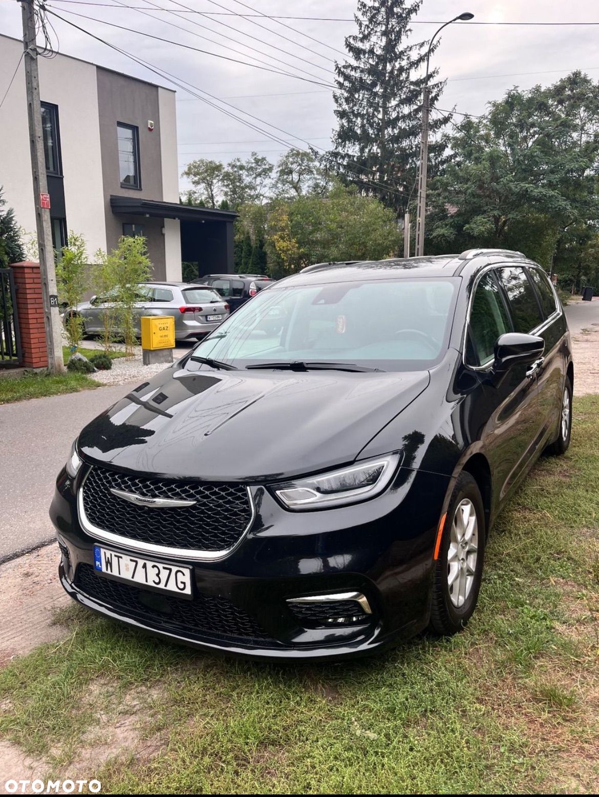 Chrysler Pacifica - 1