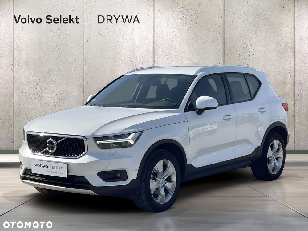 Volvo XC 40 T3 Momentum Pro - 2