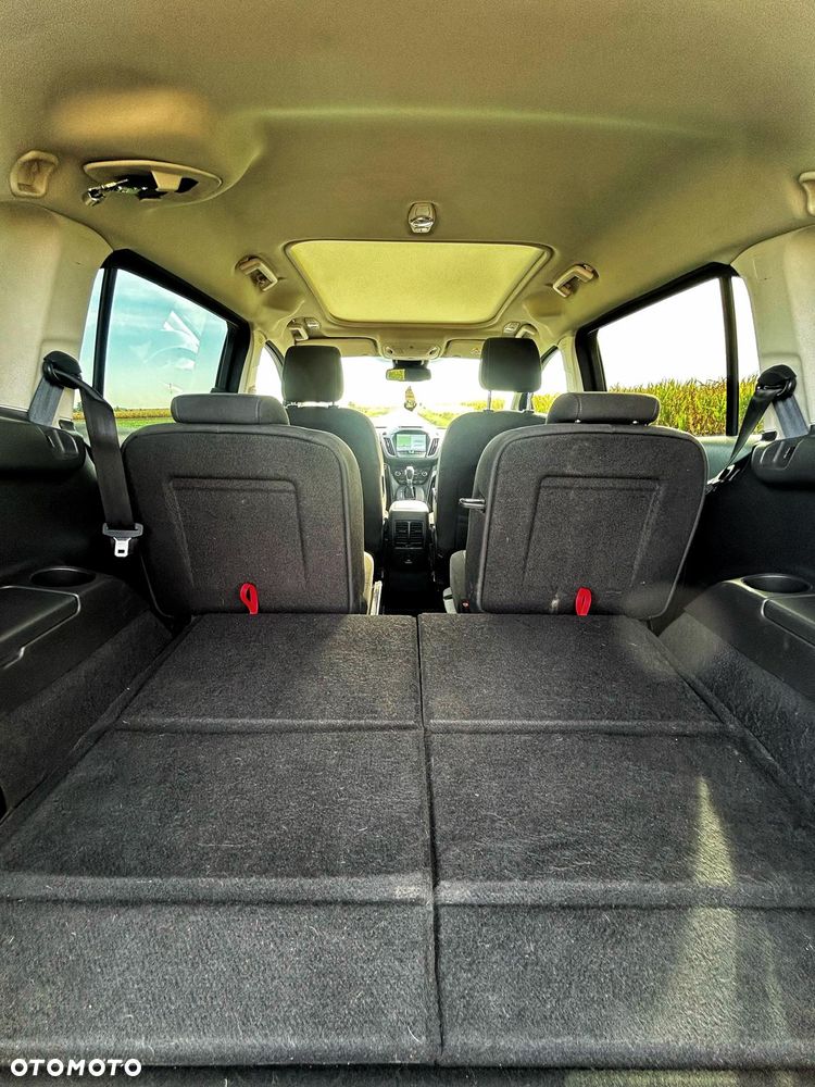 Ford Grand C-MAX - 25