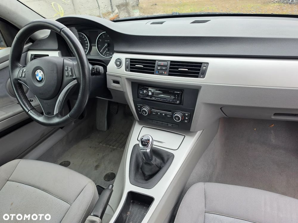 BMW Seria 3 - 10