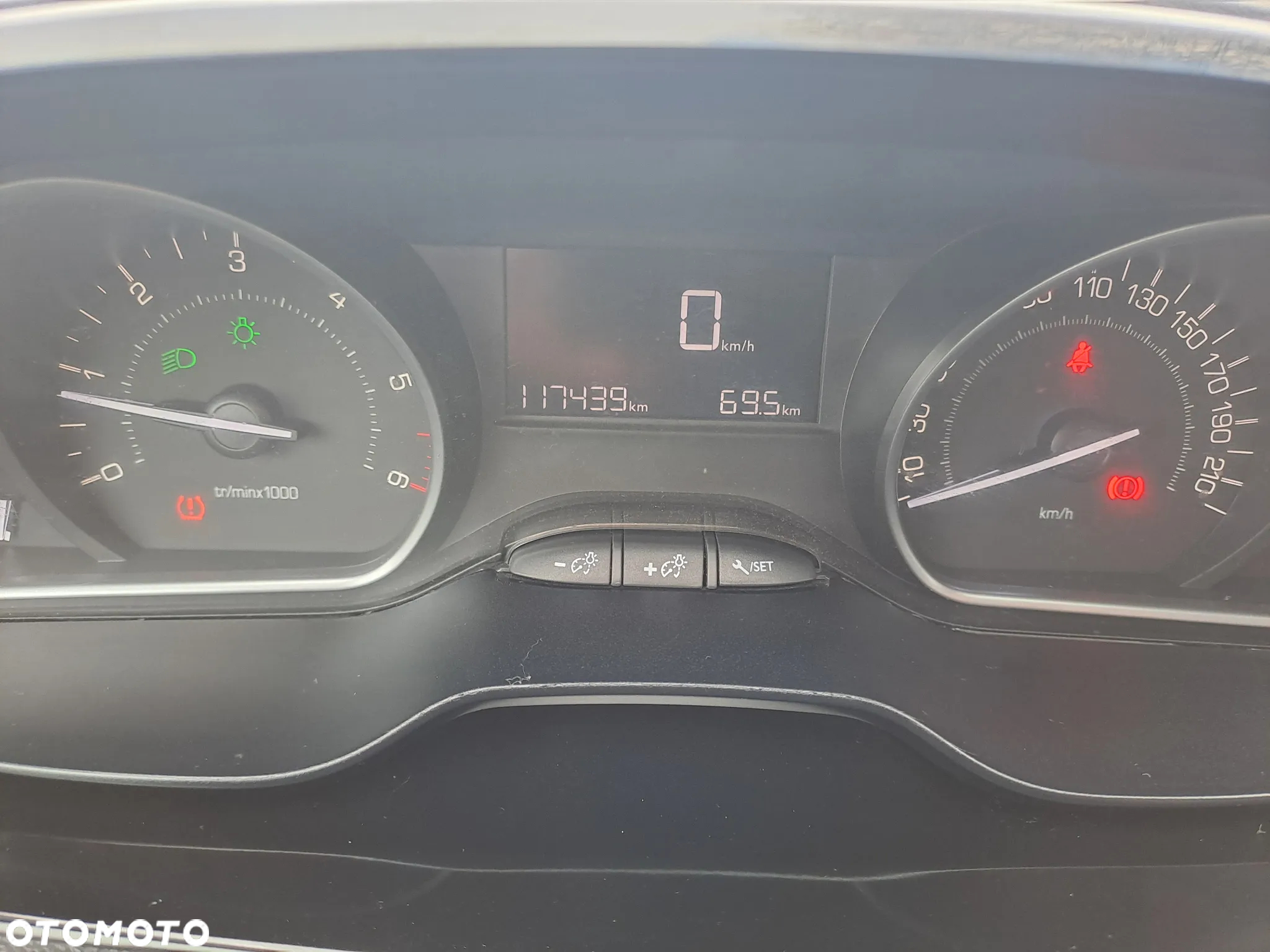Peugeot 208 1.2 VTi Style - 18