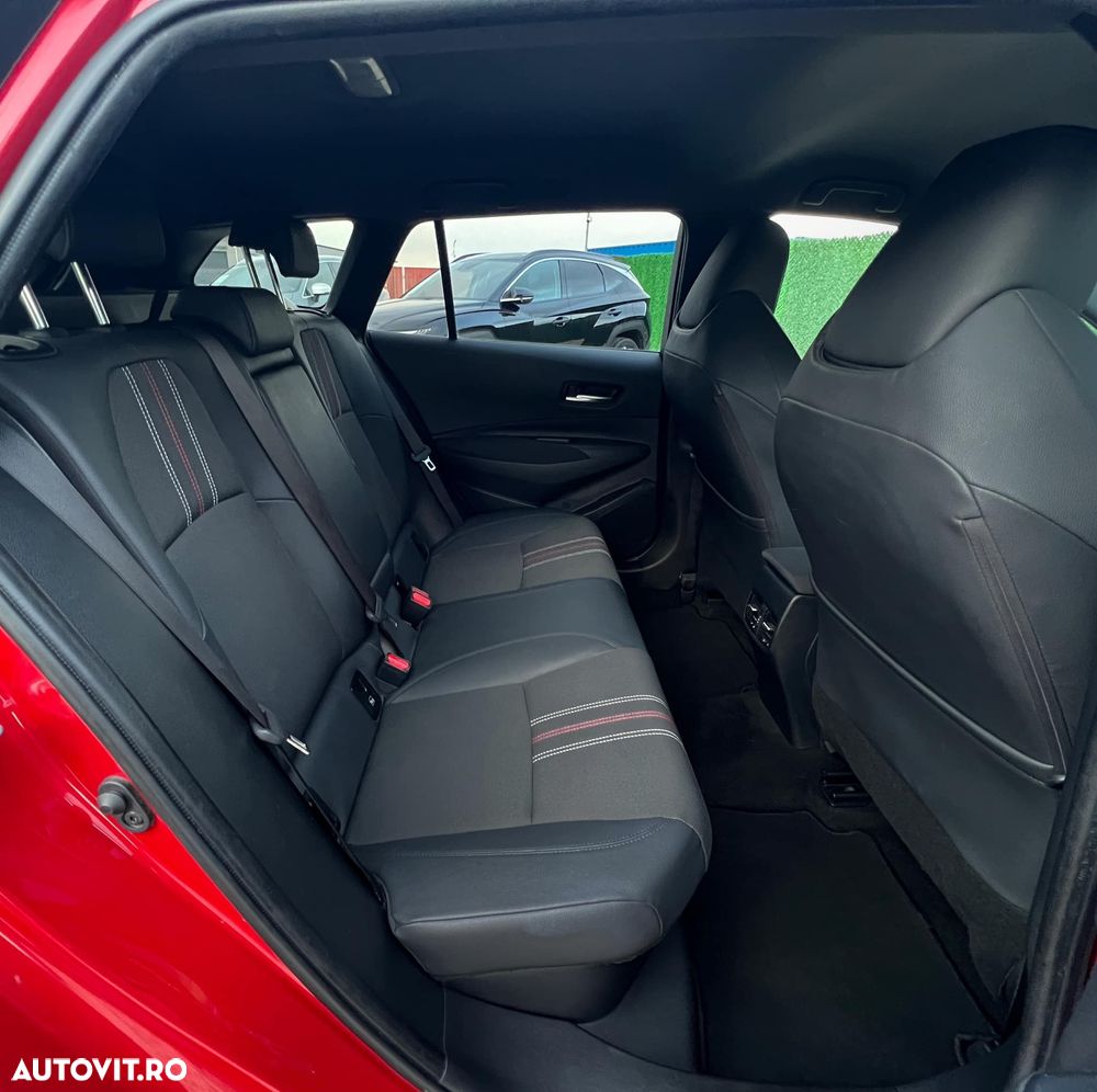 Toyota Corolla 1.8 HSD Exclusive GR Sport - 8