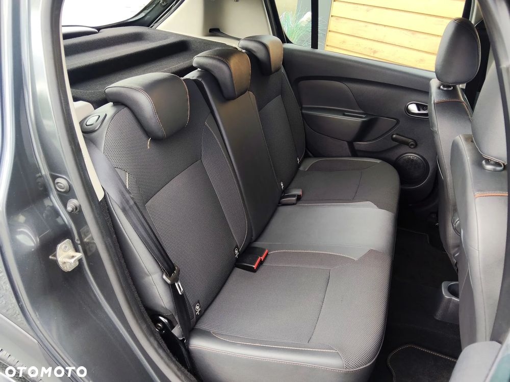 Dacia Sandero Stepway TCe 90 (S&S) Celebration - 25