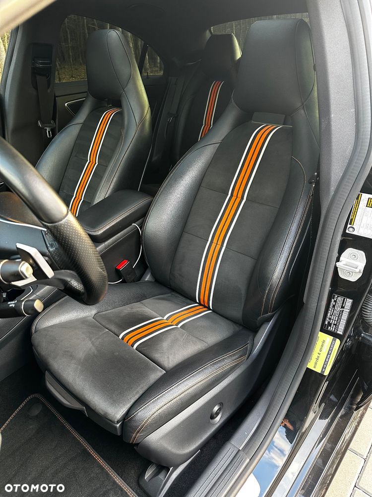 Mercedes-Benz CLA 250 7G-DCT AMG Line - 21