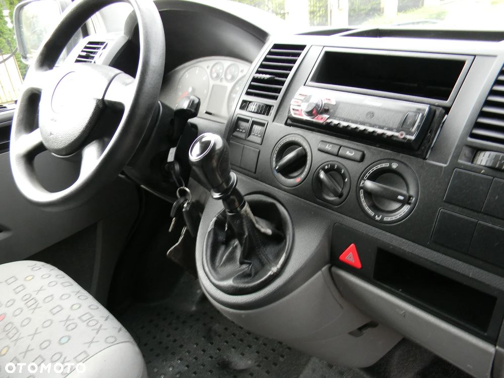 Volkswagen Transporter - 12