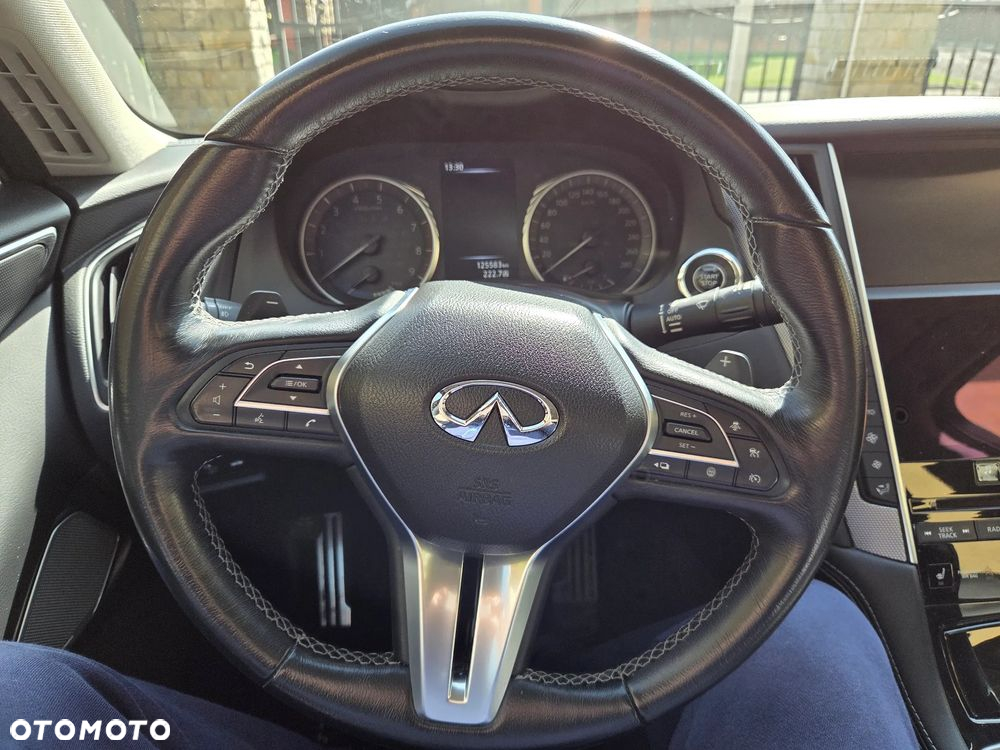 Infiniti Q50 Q50(S) Hybrid AWD Sport Tech - 11