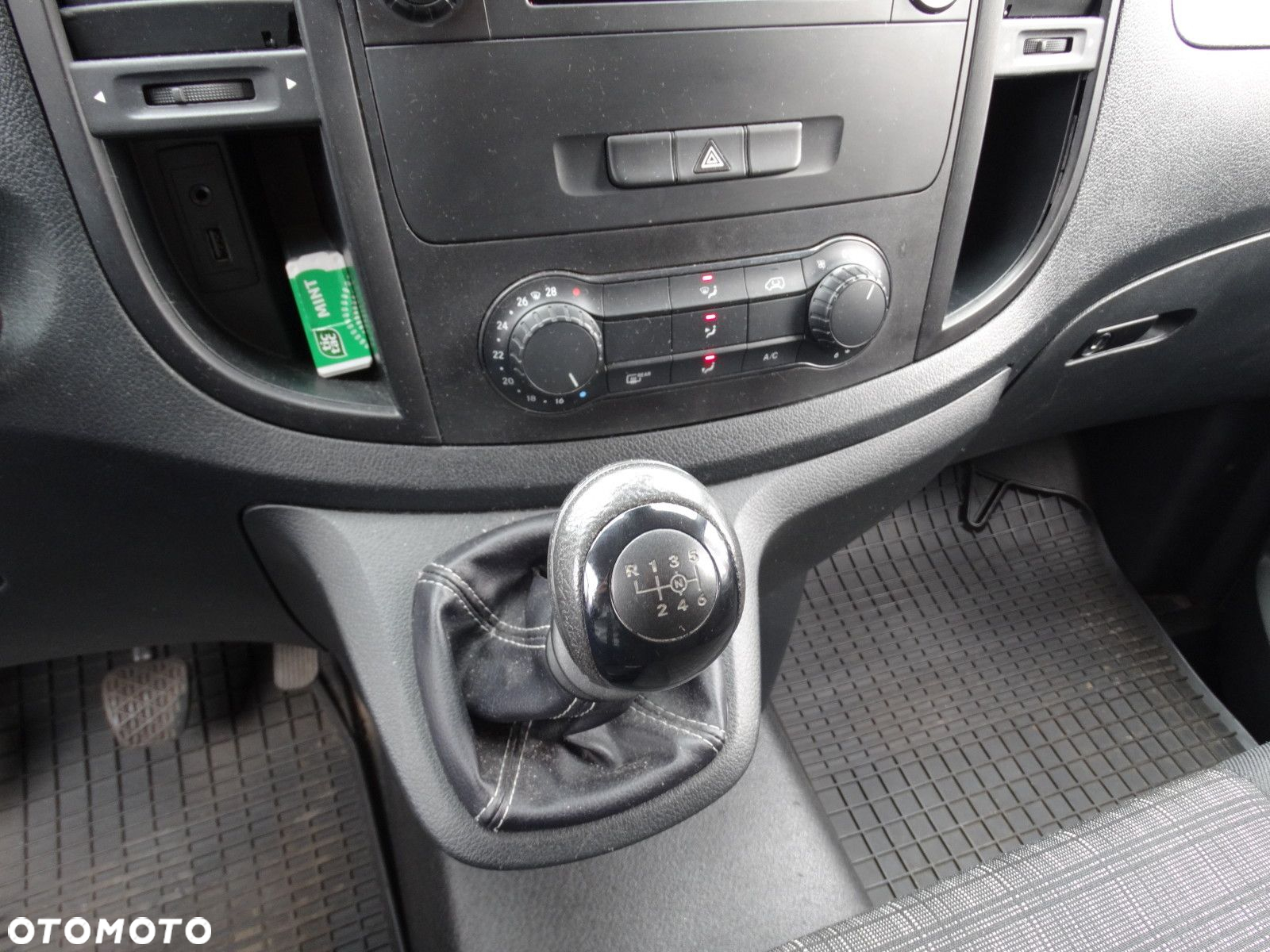 Mercedes-Benz Vito - 20