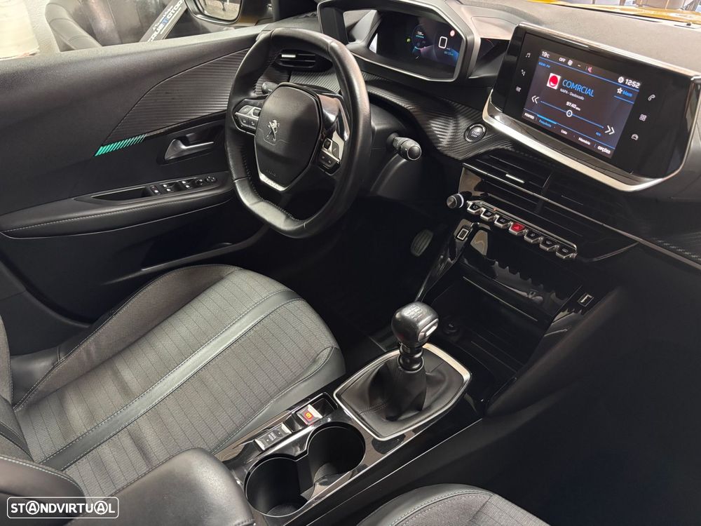 Peugeot 208 1.2 PureTech Allure Pack - 17