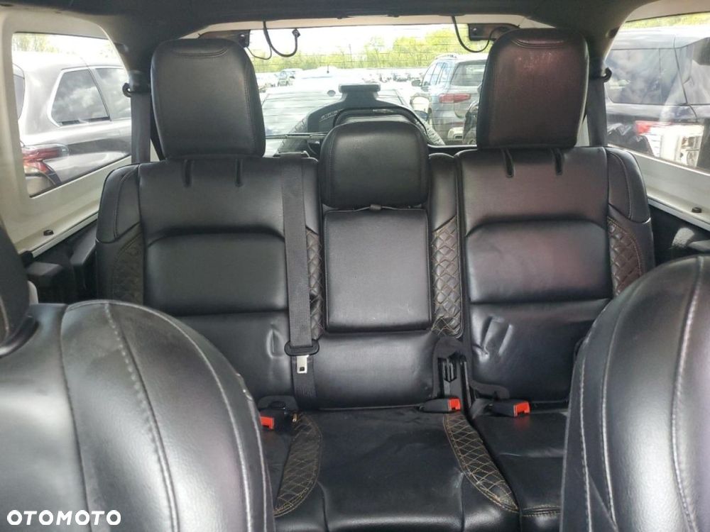 Jeep Wrangler - 10