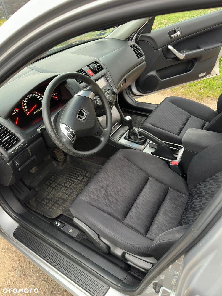 Honda Accord 2.0 Comfort - 17