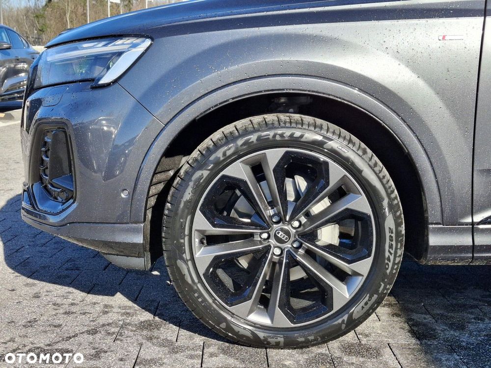 Audi Q7 - 4