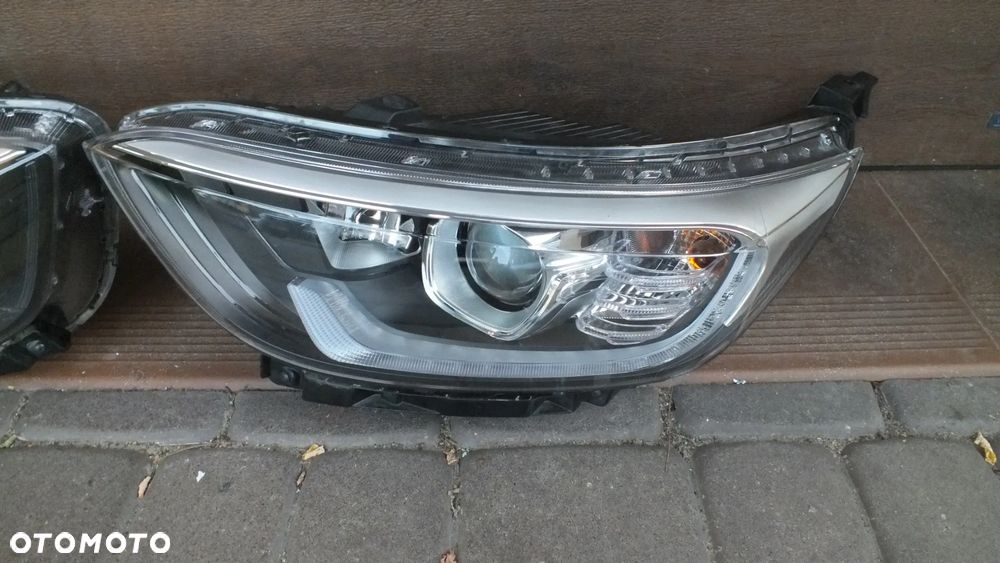 Lampa przednia lewa prawa 92101-H8 led - 5