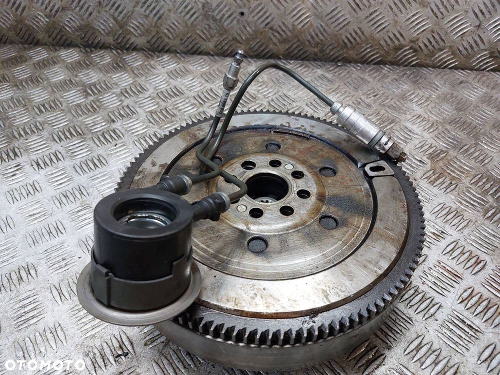 KOŁO DWUMASOWE + TARCZA + DOCISK + ŁOŻYSKO OPOROWE ROVER 75 I 2.0 CDT - 4