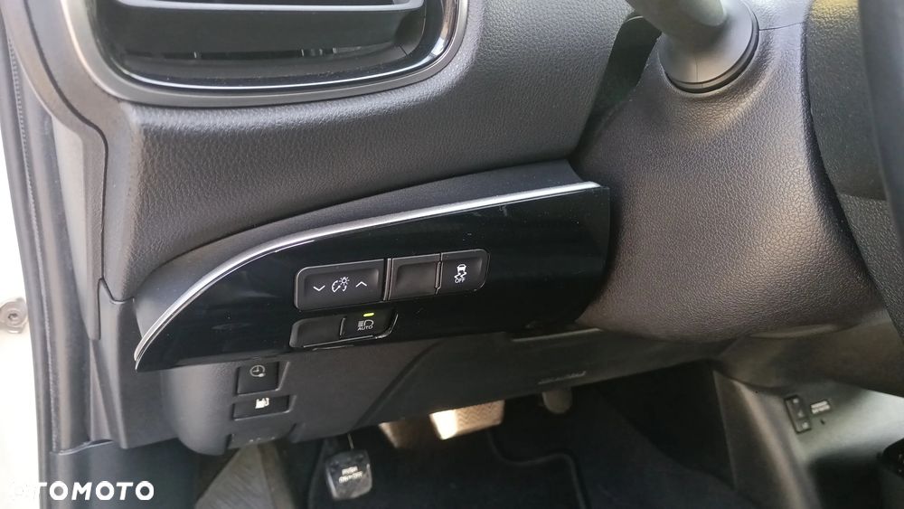 Toyota Prius - 22