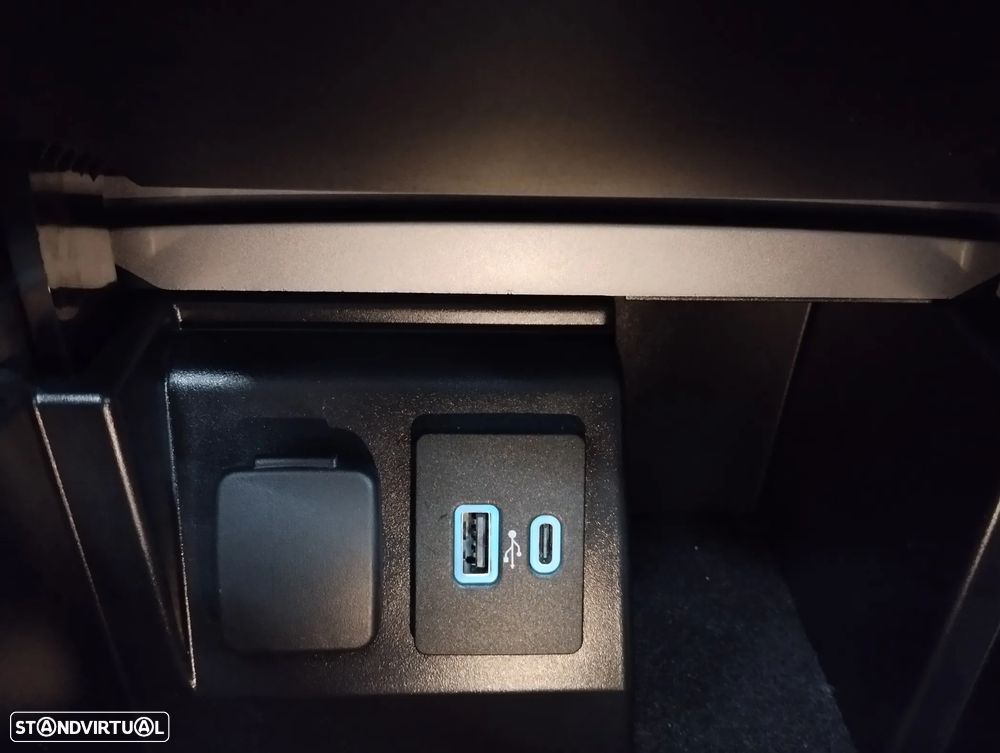 Ford Explorer 3.0 EcoBoost PHEV ST-Line - 49