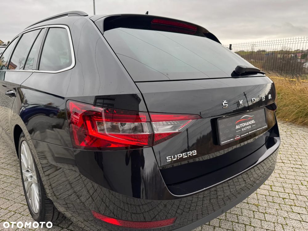 Skoda Superb 2.0 TDI DSG Ambition - 8