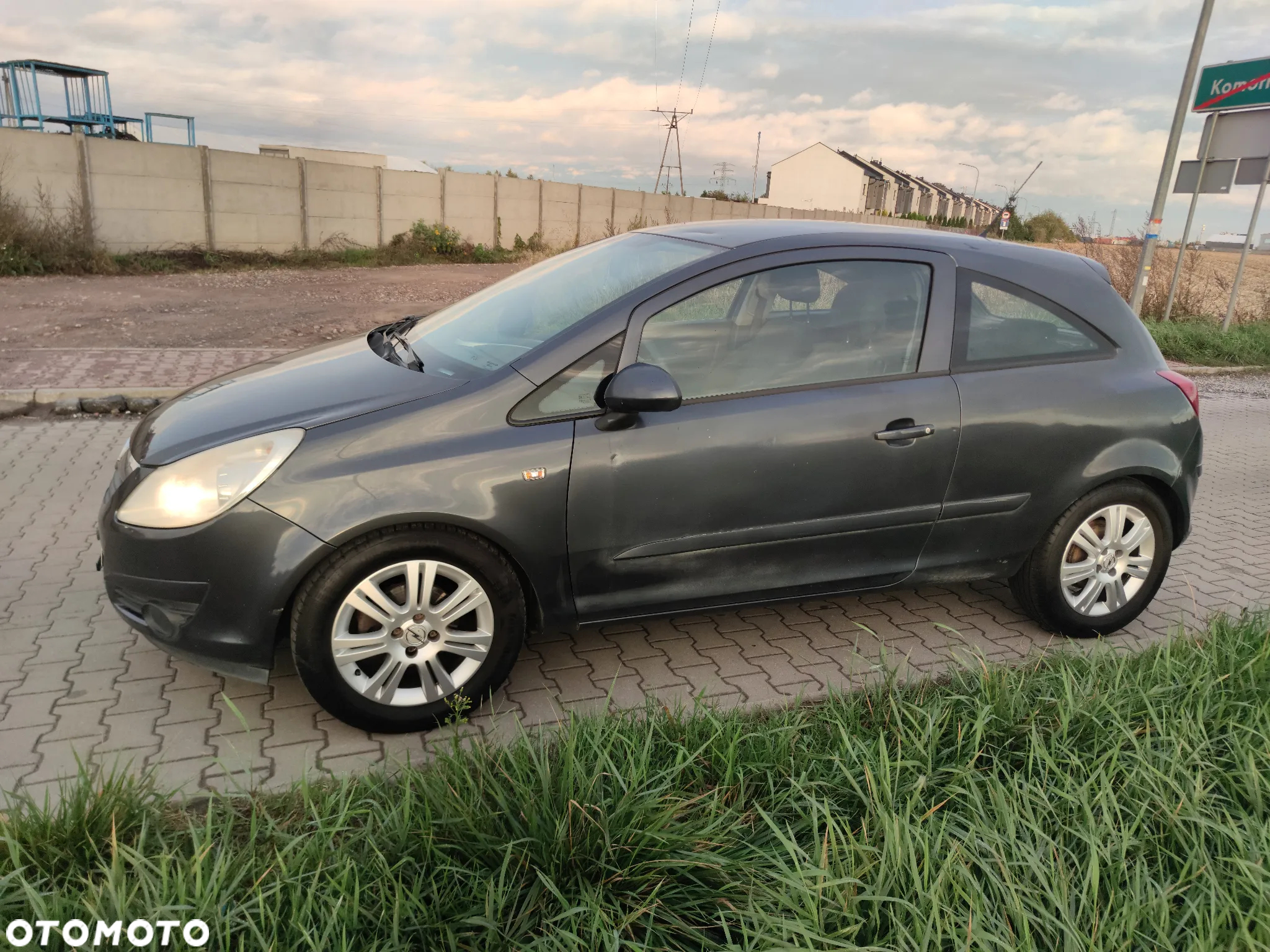 Opel Corsa 1.4 16V Enjoy - 9
