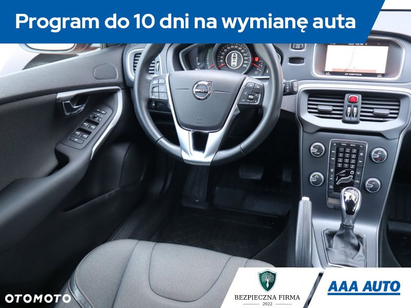 Volvo V40 - 8