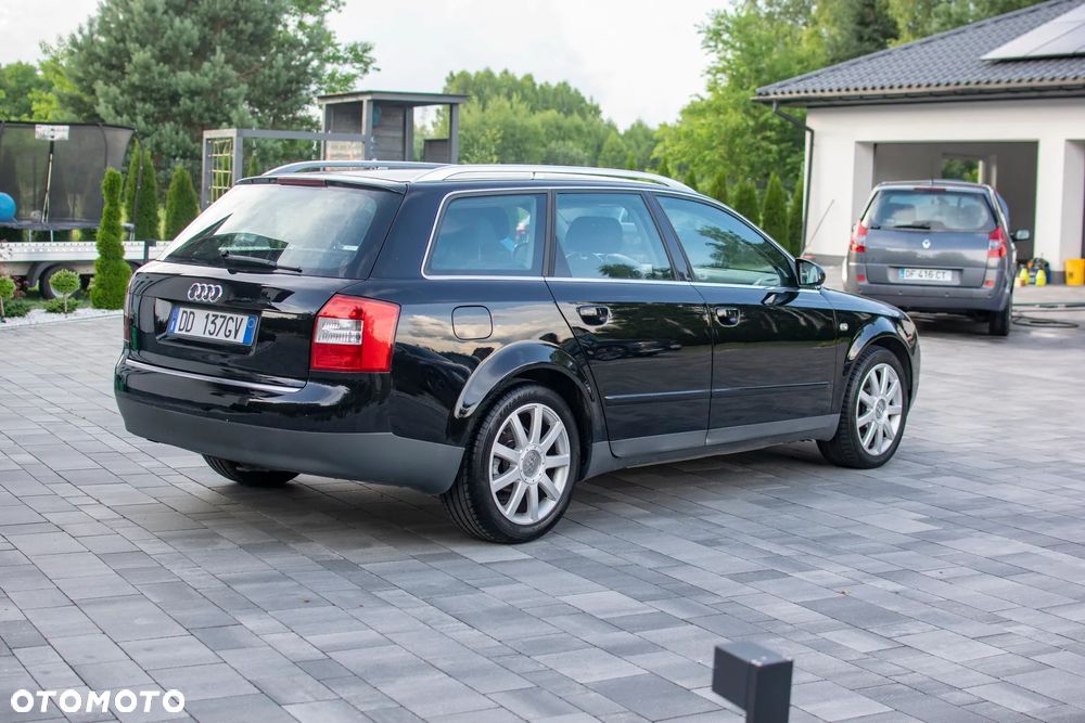Audi A4 Avant - 16