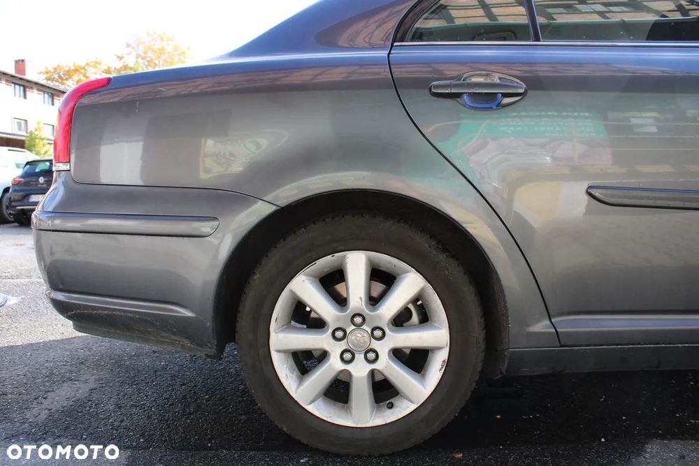 Toyota Avensis 2.0 D-4D Sol - 10