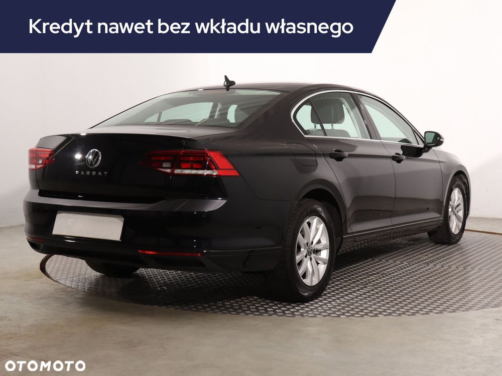 Volkswagen Passat - 7