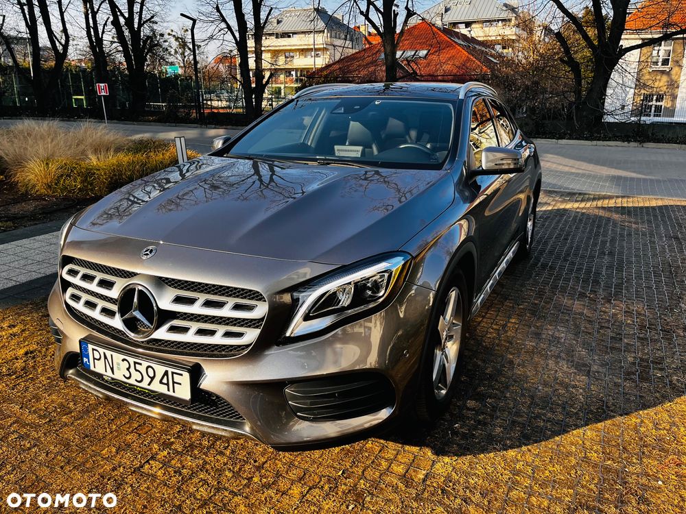 Mercedes-Benz GLA 180 7G-DCT AMG Line - 9