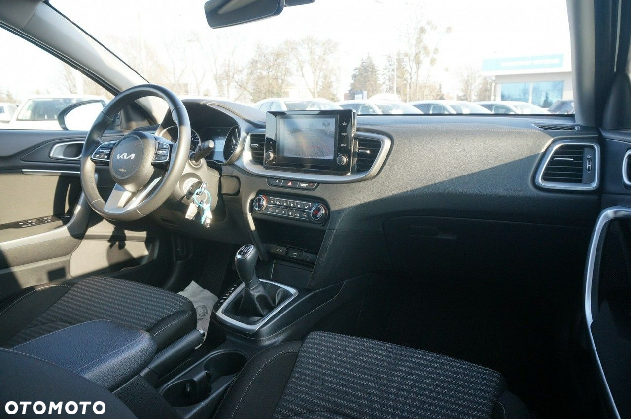 Kia Ceed 1.5 T-GDI M - 18