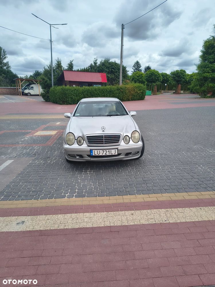 Mercedes-Benz CLK - 1
